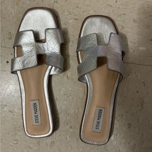 Steve Madden Metallic Silver Slide Sandals